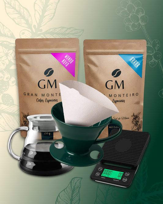 Kit V60 - 1 Arara 250g + 1 Mundo Novo 250g + 1 V60 Personalizado + 40 filtros de papel 02 + Jarra de vidro com tampa 600ml + Balança de precisão digital